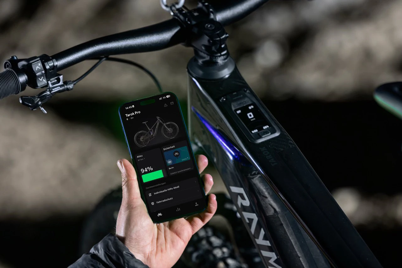 e-bike Raymon, displey avinox